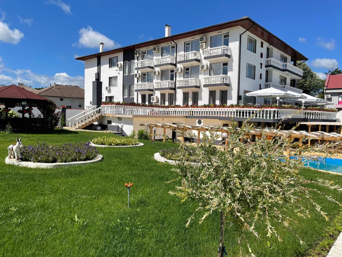 Hotel Elit Кирково Экстерьер фото