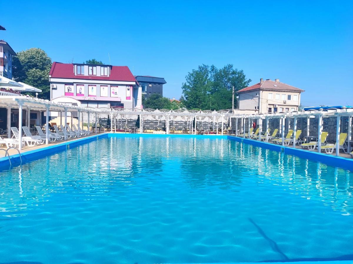 Hotel Elit Кирково Экстерьер фото