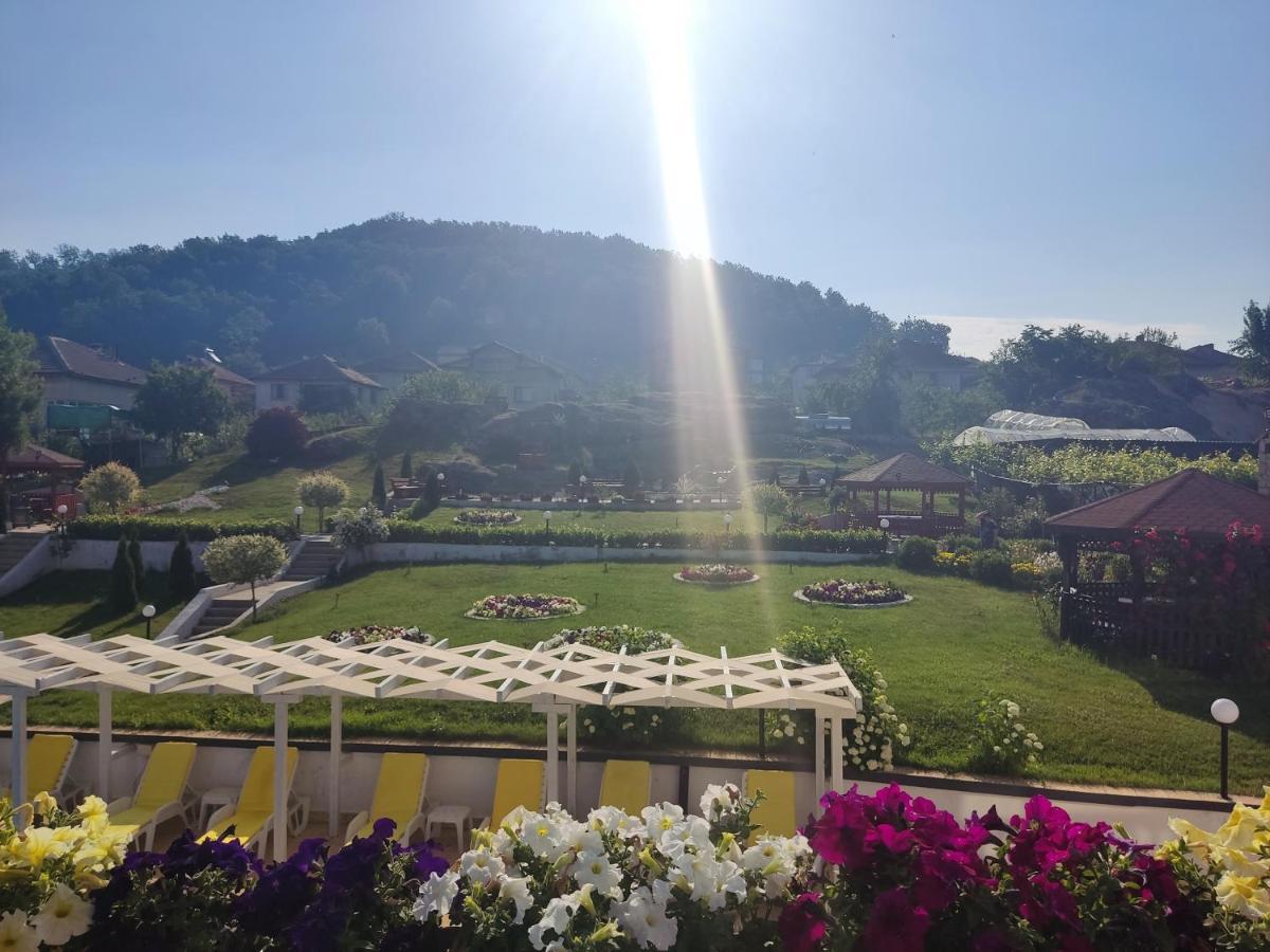 Hotel Elit Кирково Экстерьер фото
