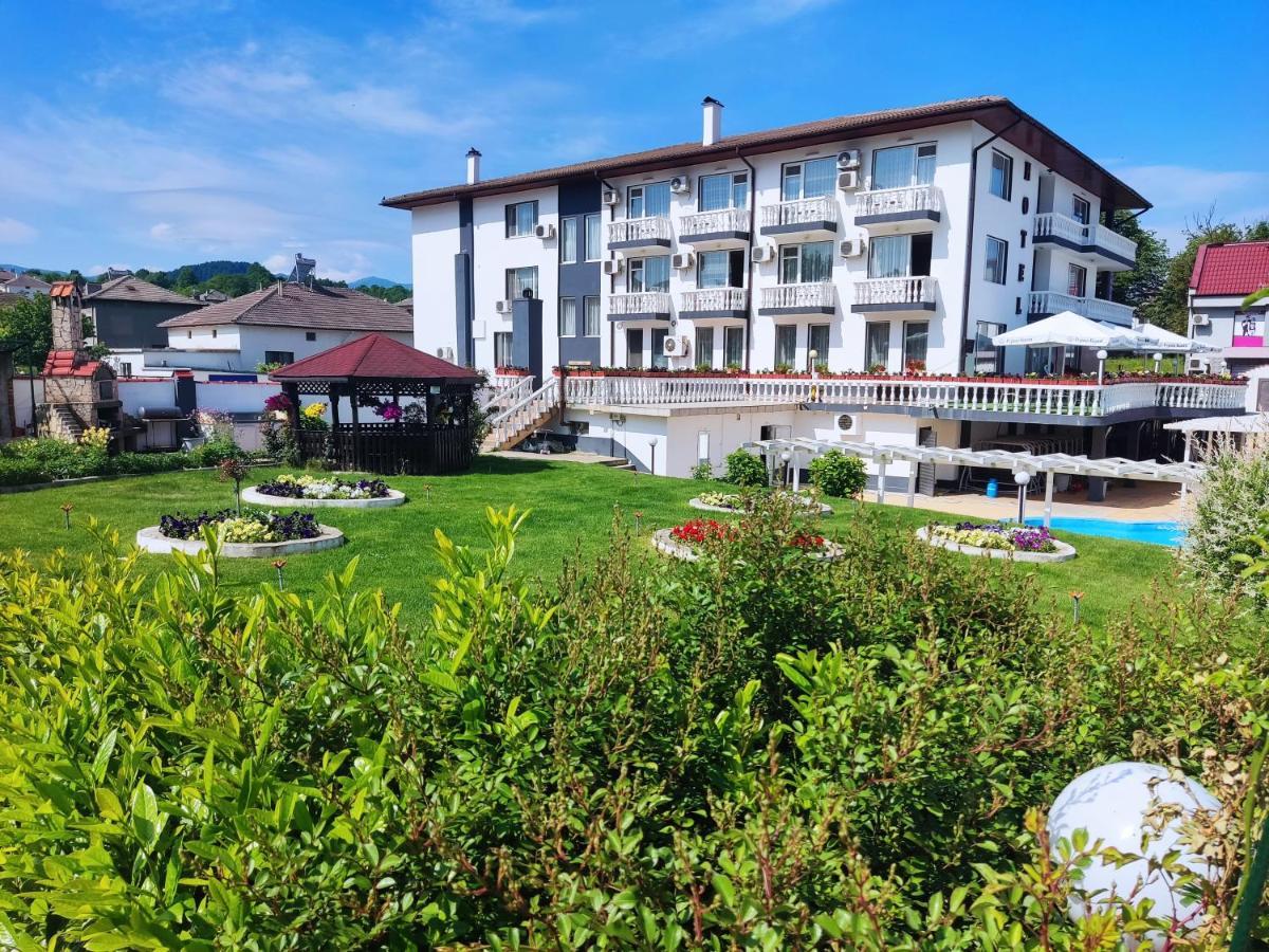 Hotel Elit Кирково Экстерьер фото