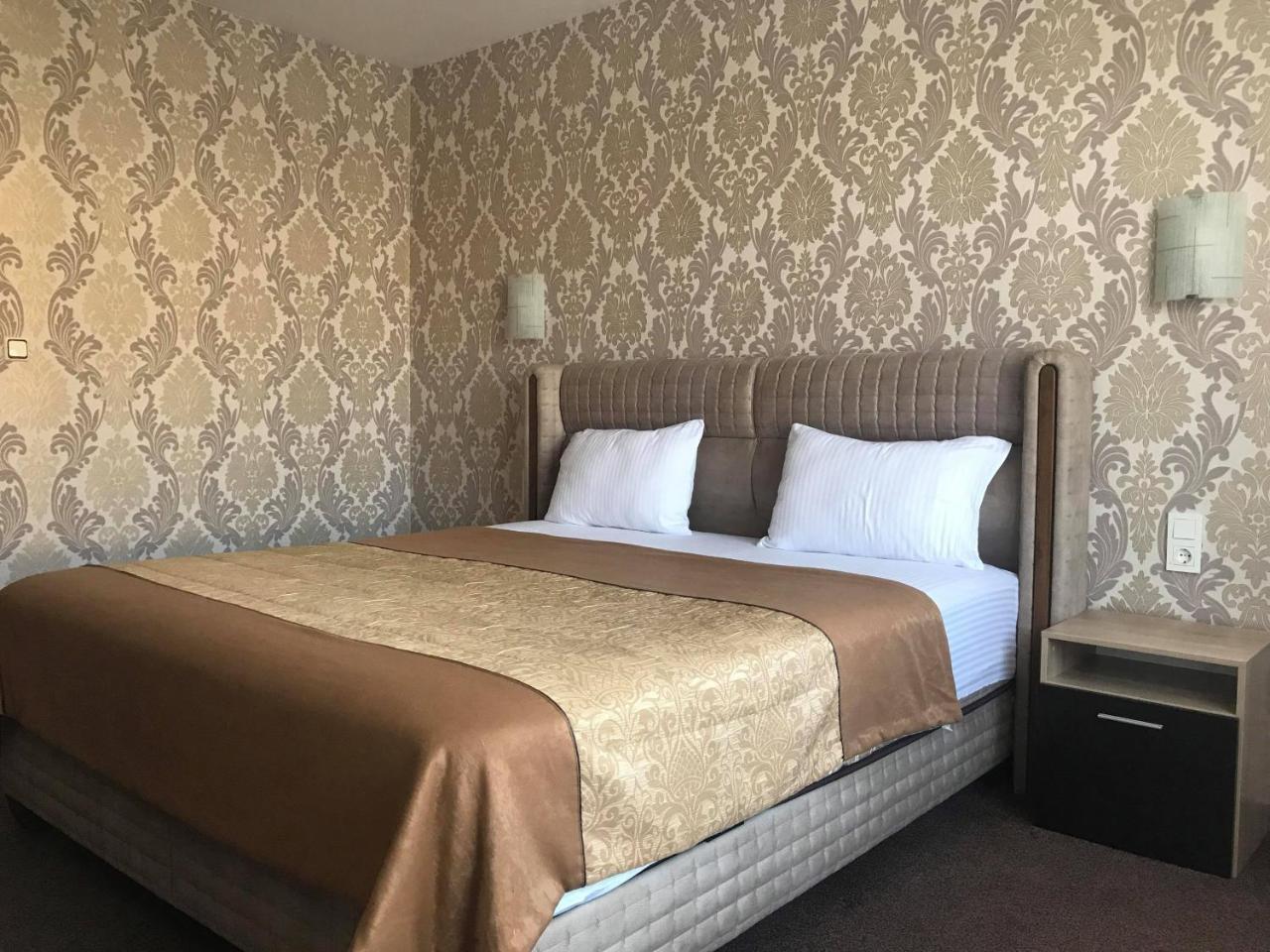 Hotel Elit Кирково Экстерьер фото